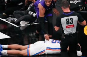 爱游戏娱乐网站 -俄克拉荷马雷霆发布备战花絮；赛前门线救险；NBA常规赛任务艰巨；身体对抗强度拉满的简单介绍