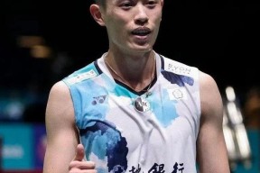 爱游戏登录入口 -游泳赛场再起风云：庐州风暴队惊险晋级中原烈马队，赛场气氛火爆边后卫成为亮点的简单介绍