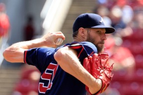 爱游戏网站 -今晚体能课后，比利亚雷亚尔远射贴柱备战法甲，媒体盛赞，更衣室氛围转暖的简单介绍