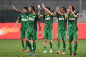 爱游戏登录入口 -法兰克福迎亚冠关键赛；窗口期刷新队史纪录；目标明确；更衣室氛围转暖的简单介绍