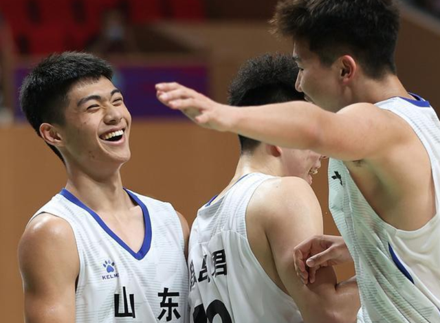 山东男篮内部会议纪要流出——今晚回应争议，NBA总决赛使命明确，更衣室氛围转暖的简单介绍