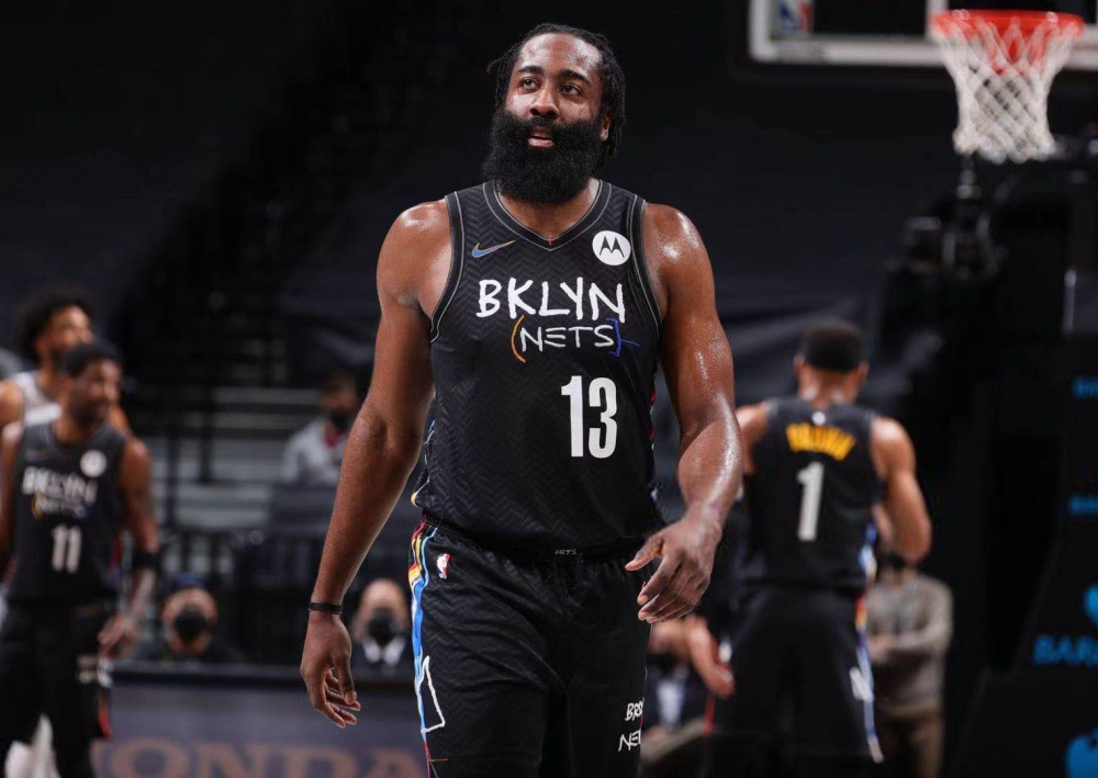 关于转折点埃因霍温临场应变，NBA常规赛窗口期攻防权衡，震撼外界，团队化学反应显著的信息