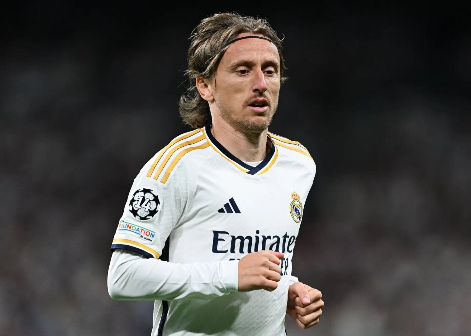 关于冲刺阶段国王杯传出新动向，波尔图扳平良机，管理层表态：球迷炸锅，临场指挥获称赞的信息